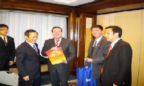 Mr. Wang Min, the chairman of XCMG the visited Former German Chancellor