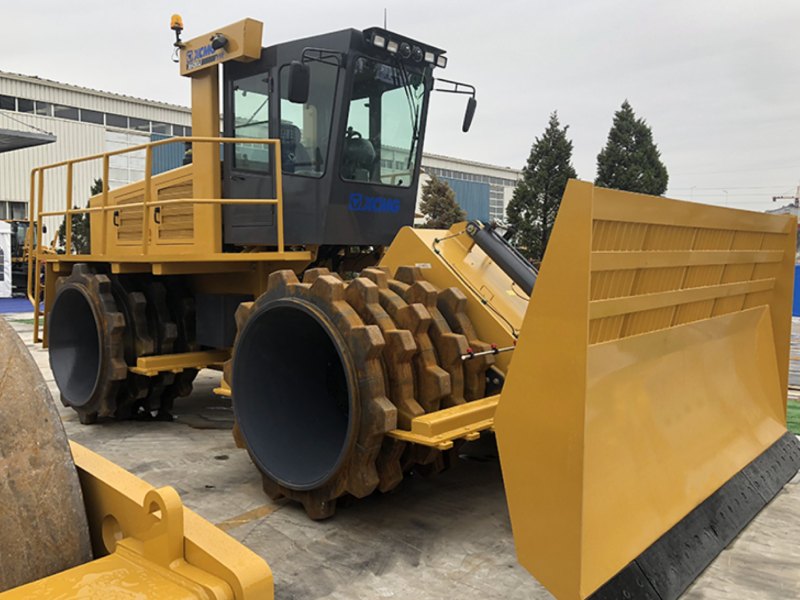 XH233J Backfill Compactor