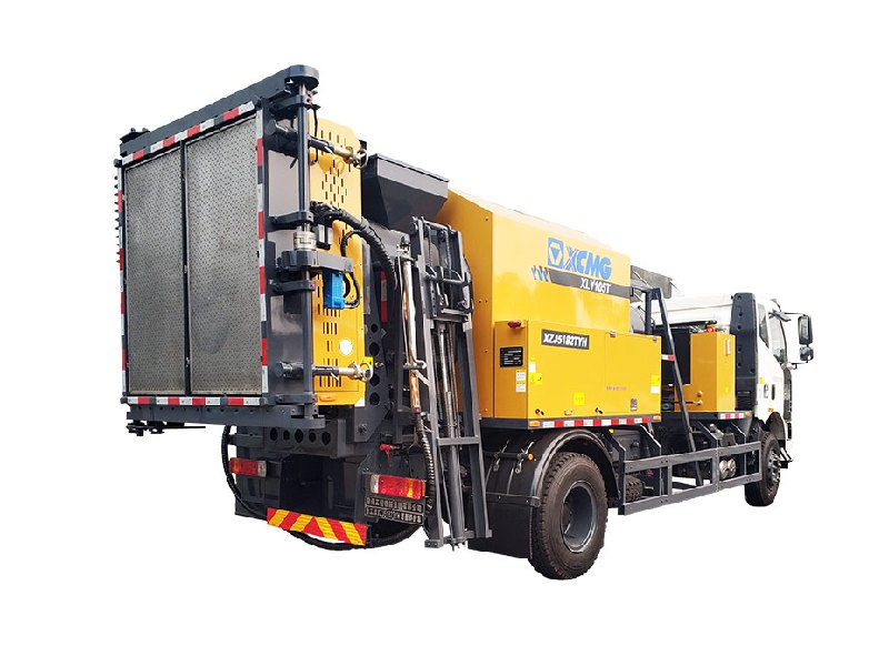 XLY105T Pavement maintenance vehicle