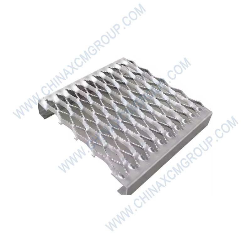 310705443 Anti-Skid Plate