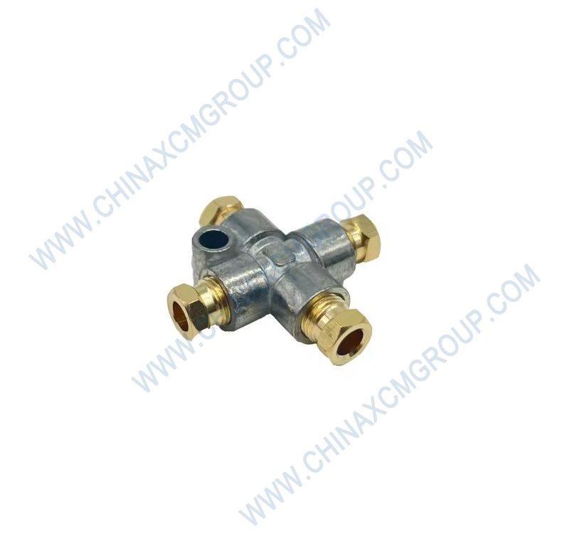 ZL40.12.1 Front Axle Oil Line Tee Connector