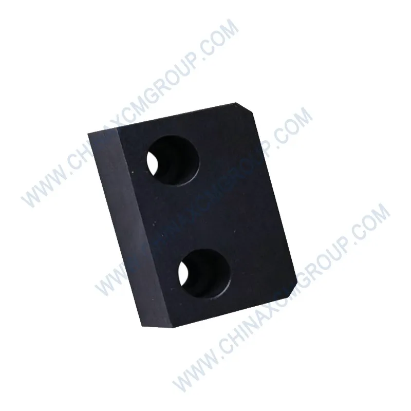 Spacer 332107145